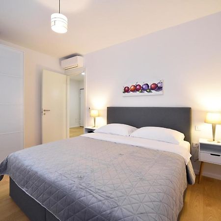 Ophelia Apartment With Parking Zagreb Extérieur photo