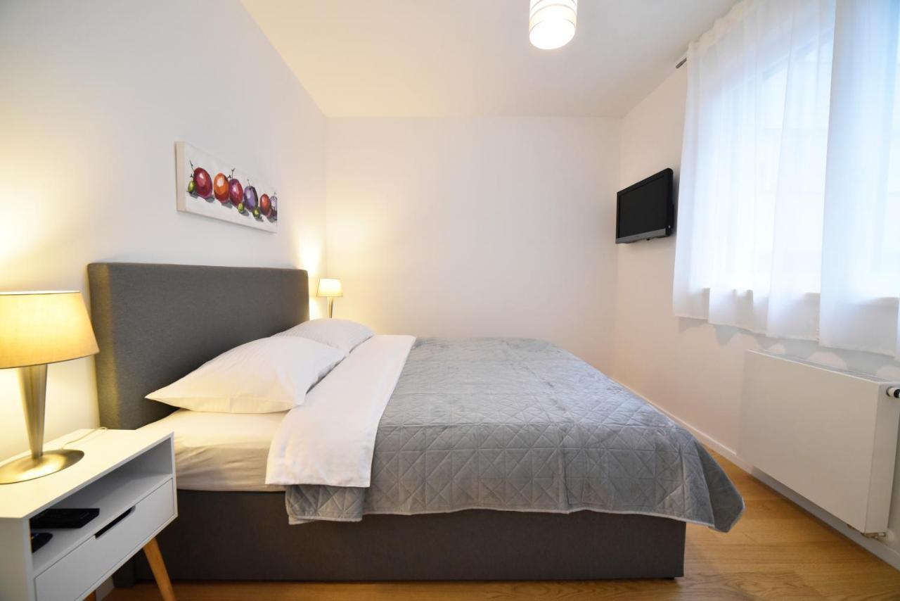 Ophelia Apartment With Parking Zagreb Extérieur photo
